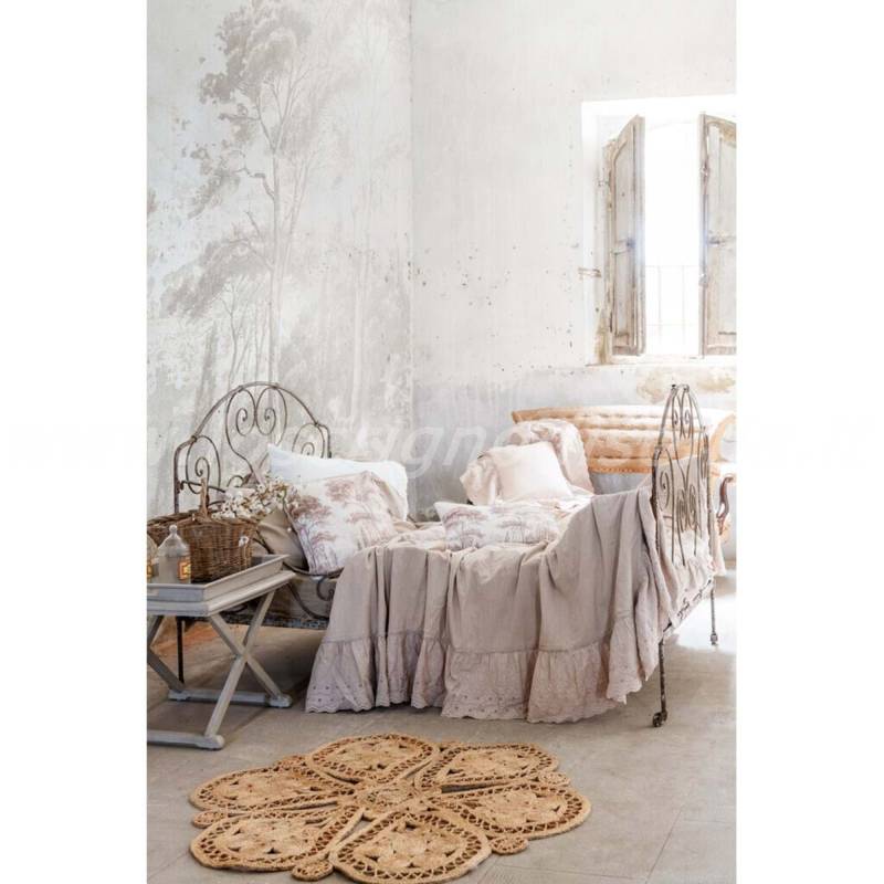 Copriletto matrimoniale collezione Tintoretto di Blanc Mariclò, colore beige. Vista ambientata